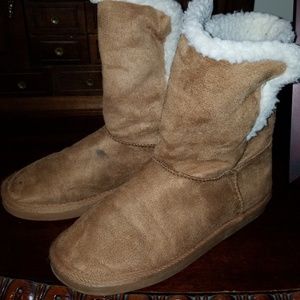 Girls Justice tan faux suede winter boots